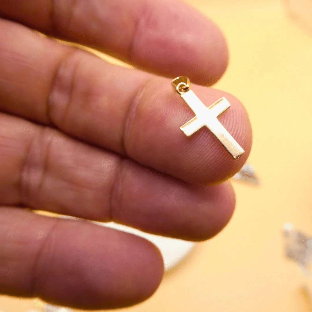 14k Gold Polished Dainty Cross Charm 0.4" X 0.5" - Image 3