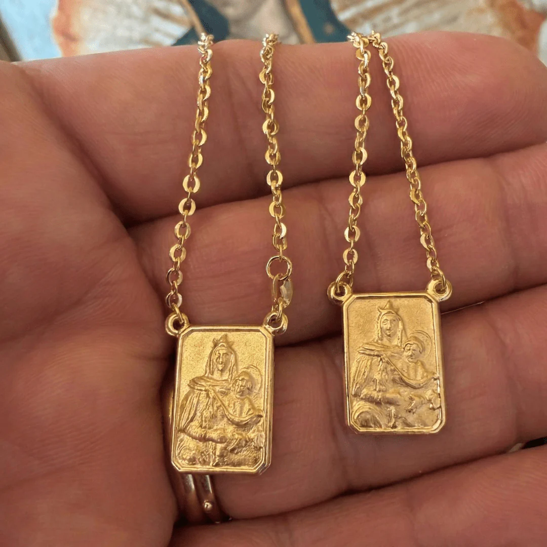 18K Gold Scapular Necklace — Sacred Heart & Our Lady of Mount Carmel (Classic, 24”) - Image 3