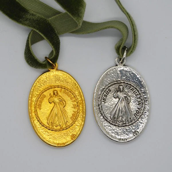 Gold-Plated Virgin Mary and Divine Mercy Necklace 22-inch - Image 3