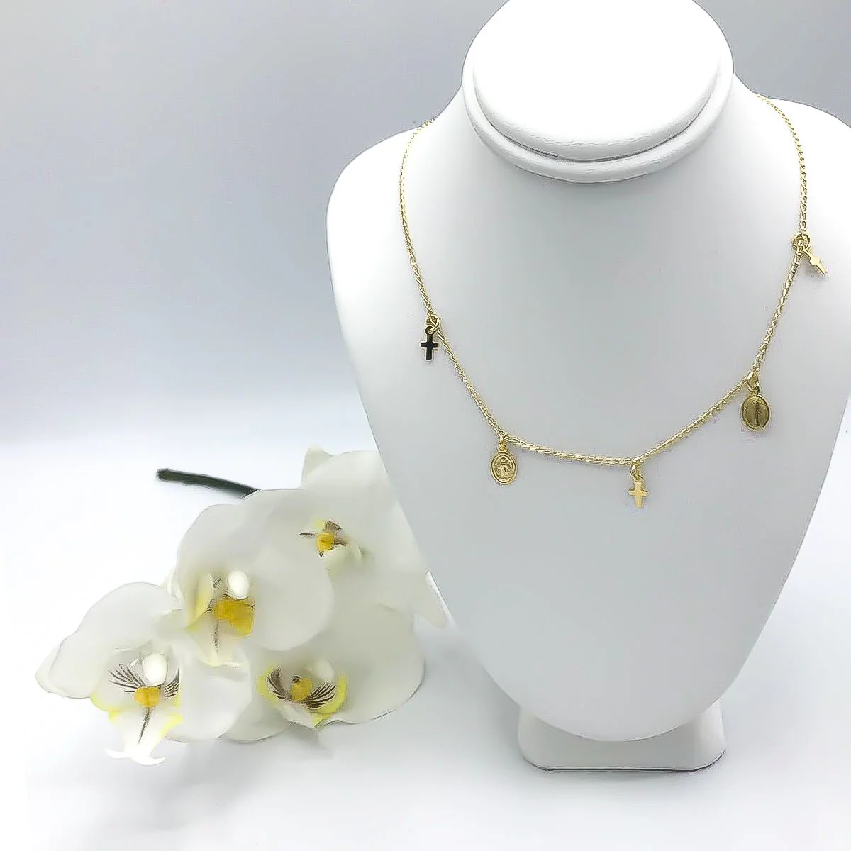 Gold-Plated Virgin Mary Medal & Cross Choker 17-inch - Image 3