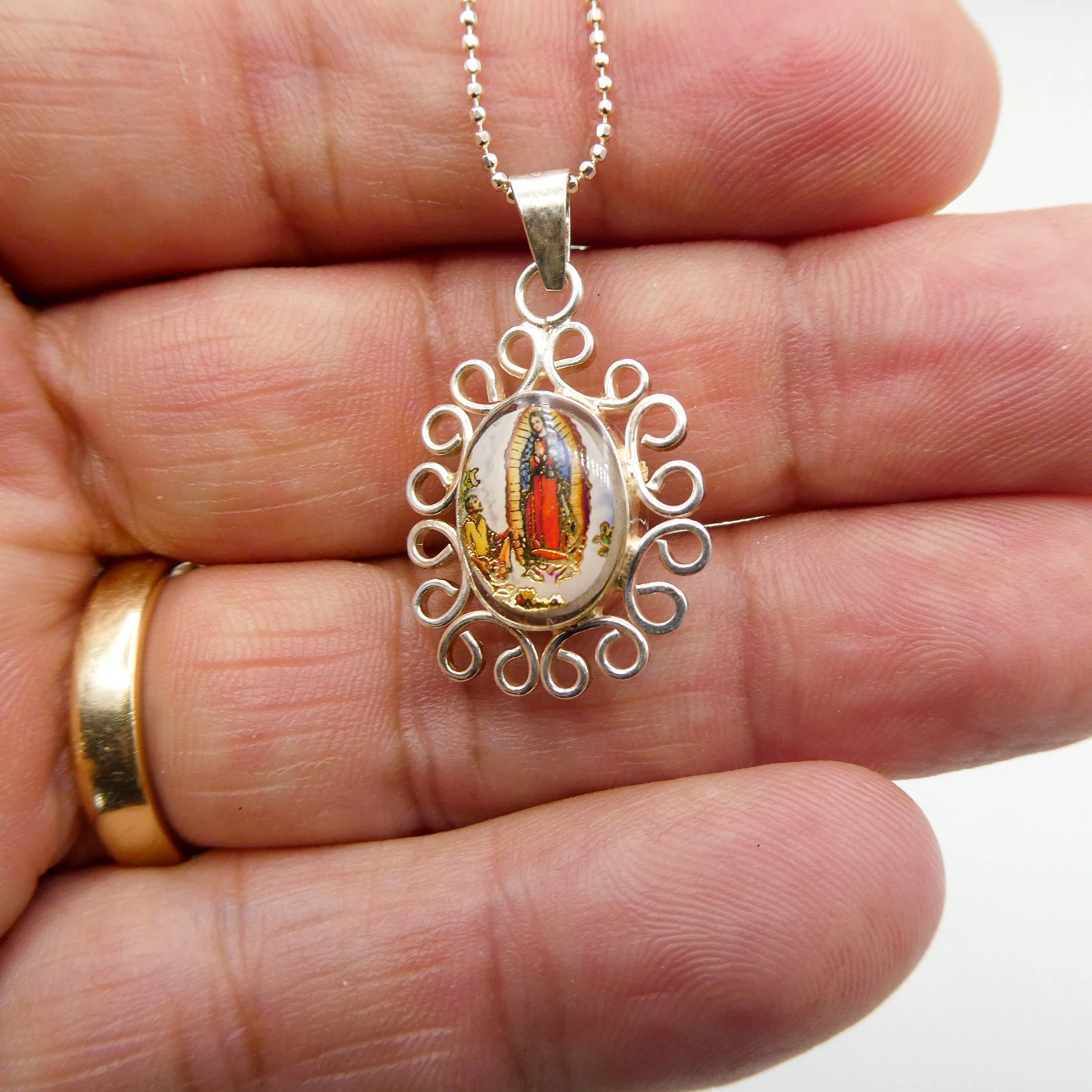 Guadalupe Baroque Pendant w/ Pressed Flowers 18-inch - Image 3