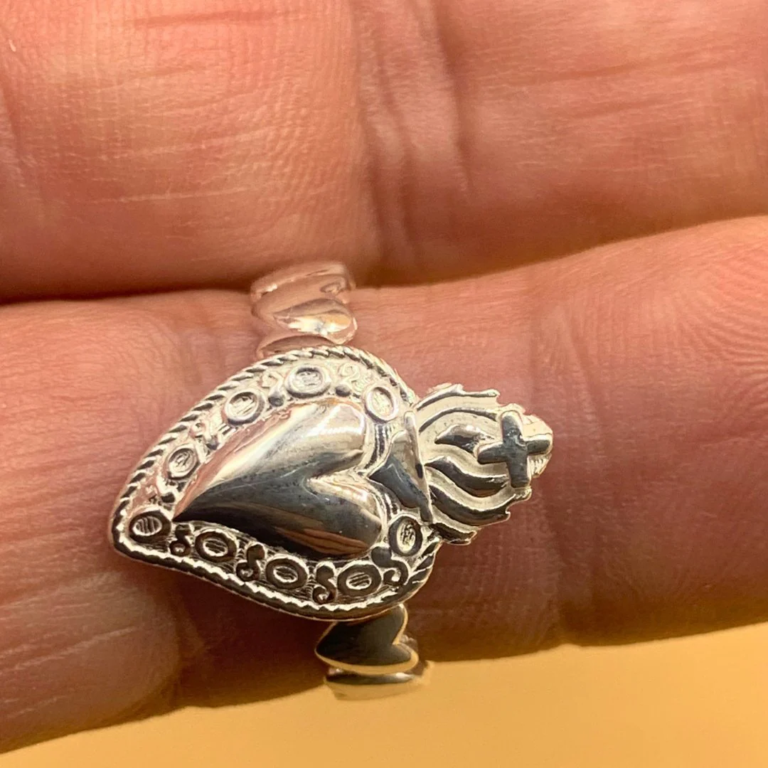 Silver Adjustable Sacred Heart Ring - Image 4