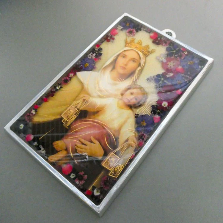 Our Lady of Mount Carmel Square-Shaped Wall Frame w/ Pressed Flowers 7.9" x 5.1" - Image 3