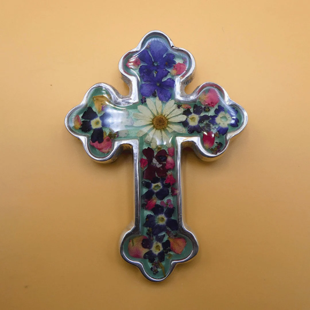Small Baroque Cross w/ Pressed Flowers 4.5" - Image 10
