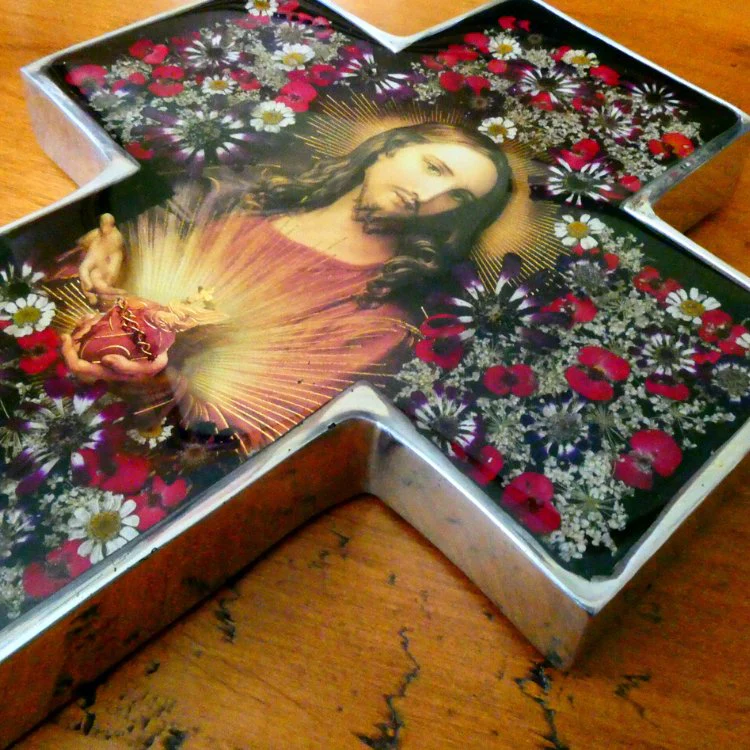 Sacred Heart Grand Wall Cross w/ Pressed Flowers 11" - Image 5