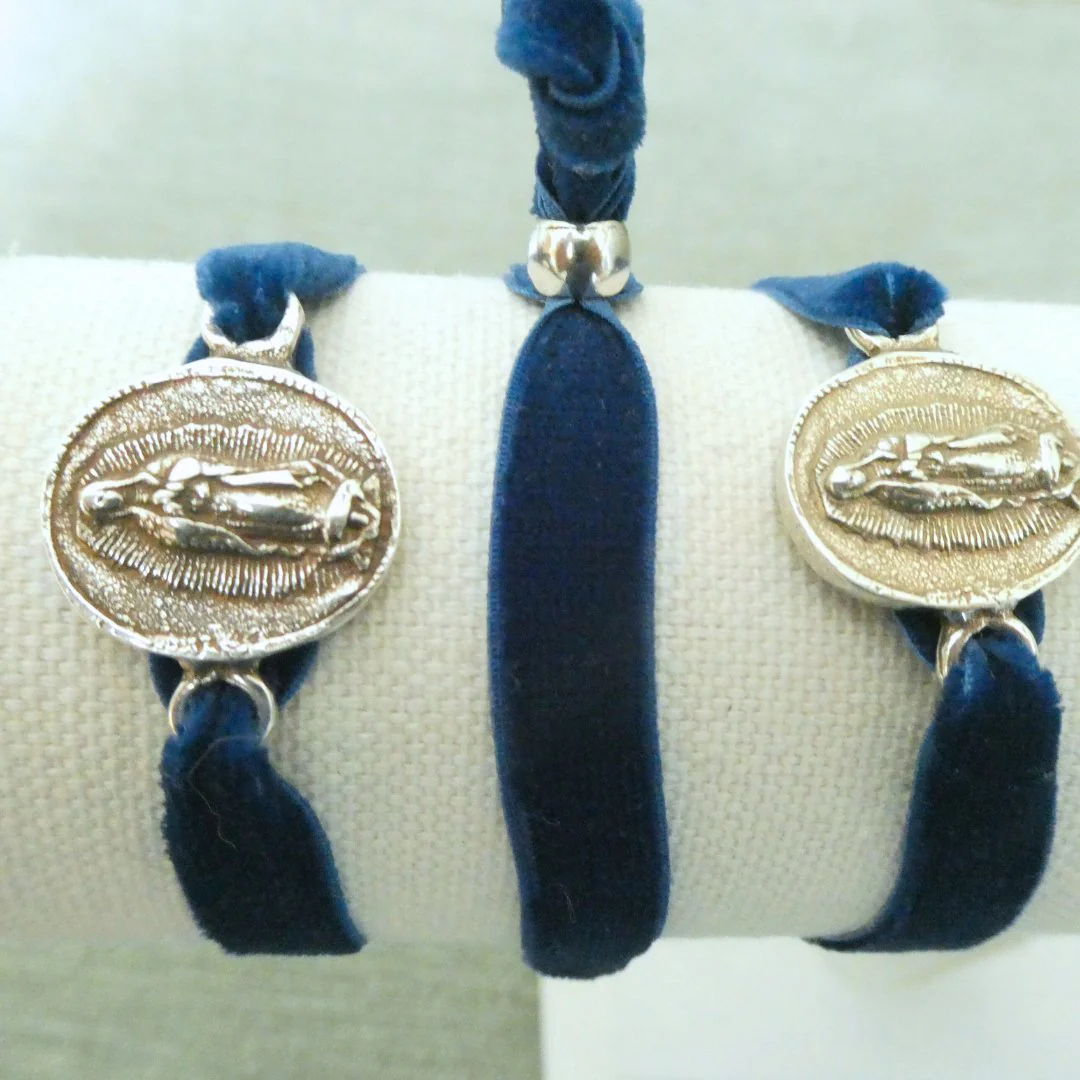 Silver-Plated Guadalupe Velvet Bracelet 7.5-inch - Image 3