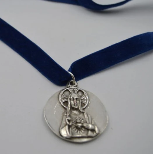 Silver-Plated Sacred Heart of Jesus Velvet Necklace 18-inch - Image 4