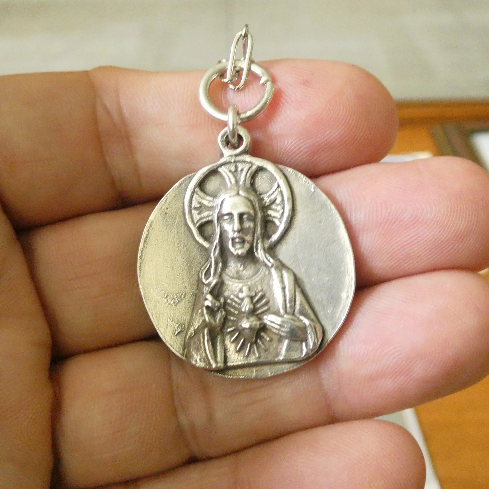 Silver-Plated Sacred Heart of Jesus Velvet Necklace 18-inch - Image 8