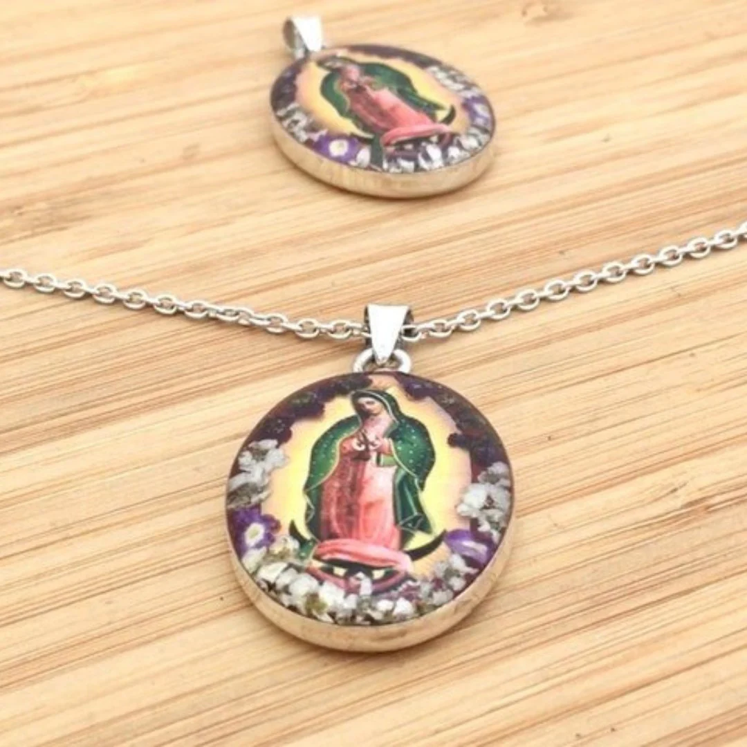 Our Lady of Guadalupe Oval Necklace with Pressed Flowers – 18” - Image 4
