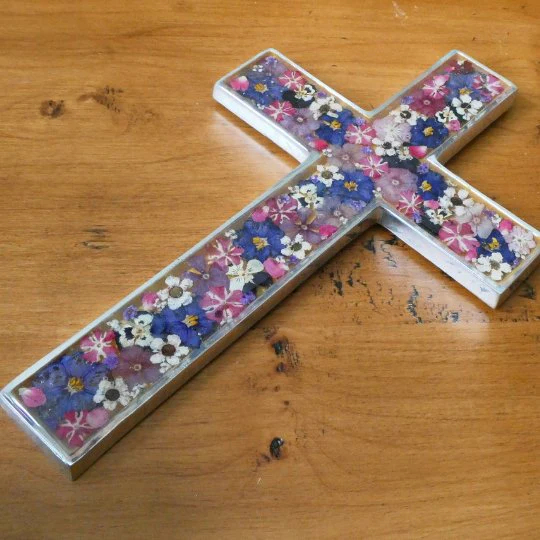 Wall Cross with Pressed Flowers 10" - Image 5